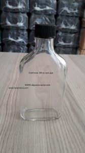 CAM ŞİŞELER 200 cc YASSI ŞİŞE 1 KOLİ 20 ADETLİ * Cold brew 200 cc cam şişe / SİYAH PLASTİK KAPAKLI